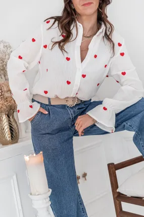 chemise blanche gaze de coton cœurs rouges brodés