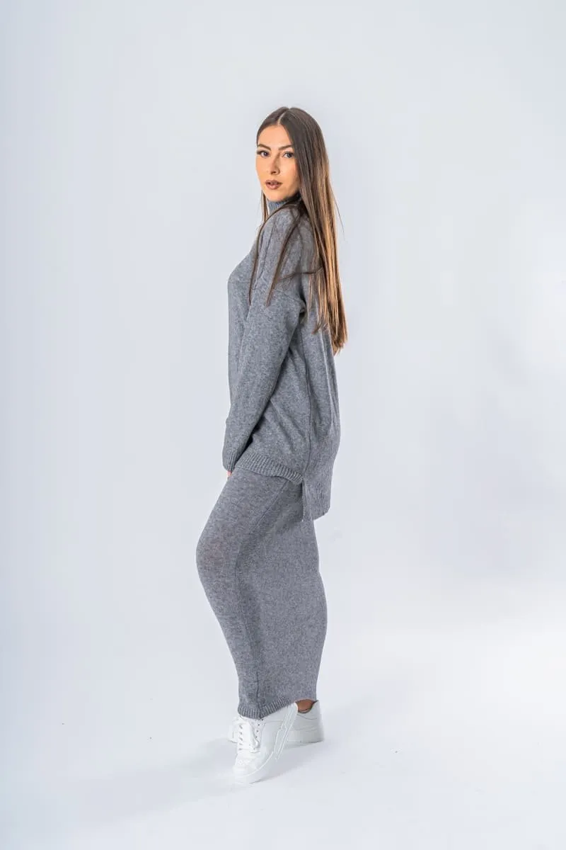 Ensemble pull et jupe ultra doux gris