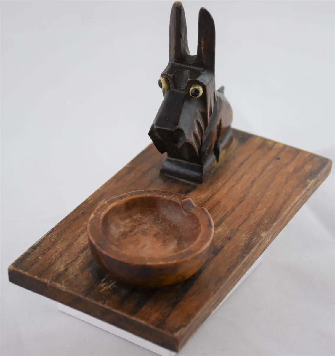 Fox-terrier cendrier années 1930