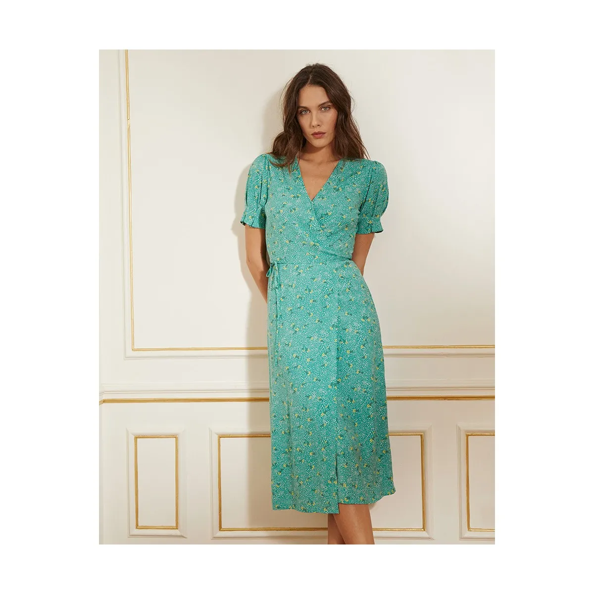 Grace et Mila - Robe longue portefeuille à fleurs