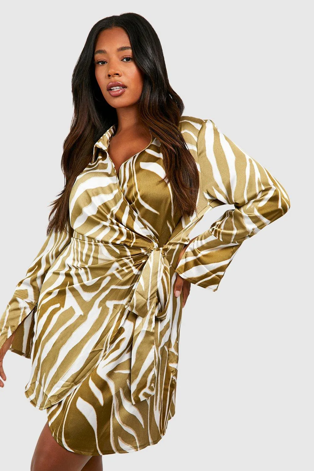 Grande taille - Robe chemise portefeuille zébrée