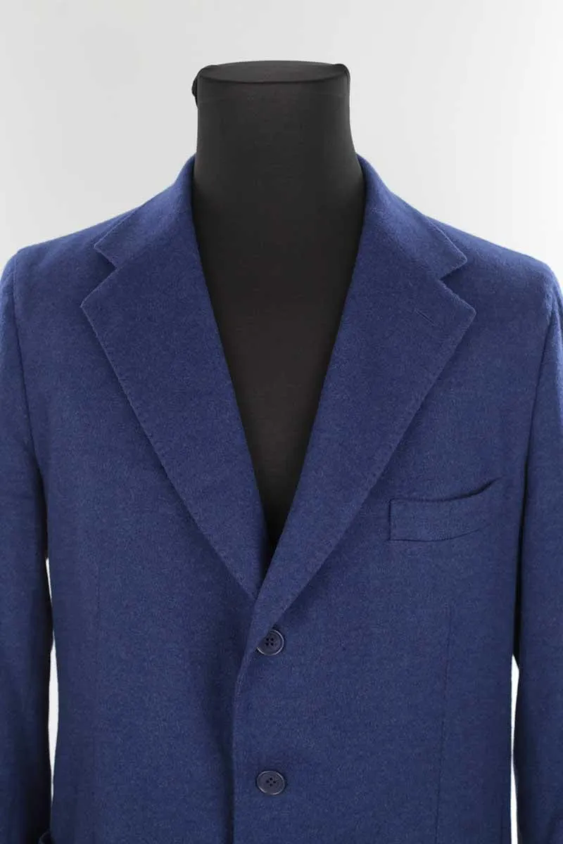 HOMME Costume en cachemire  Loro Piana bleu. Matière principale cachemire. Taille 50.