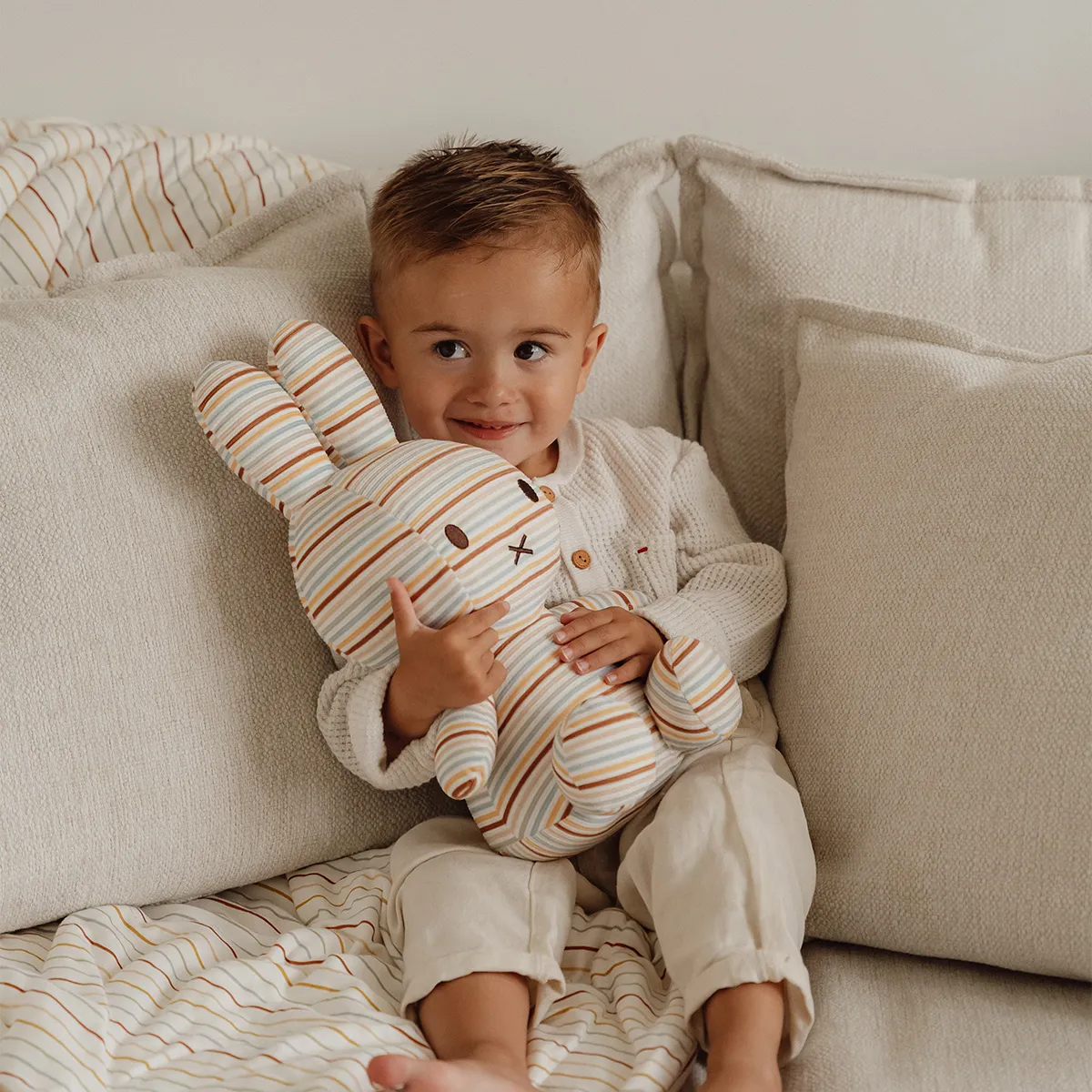 Peluche Miffy Vintage Sunny Stripes All Over - Moyen