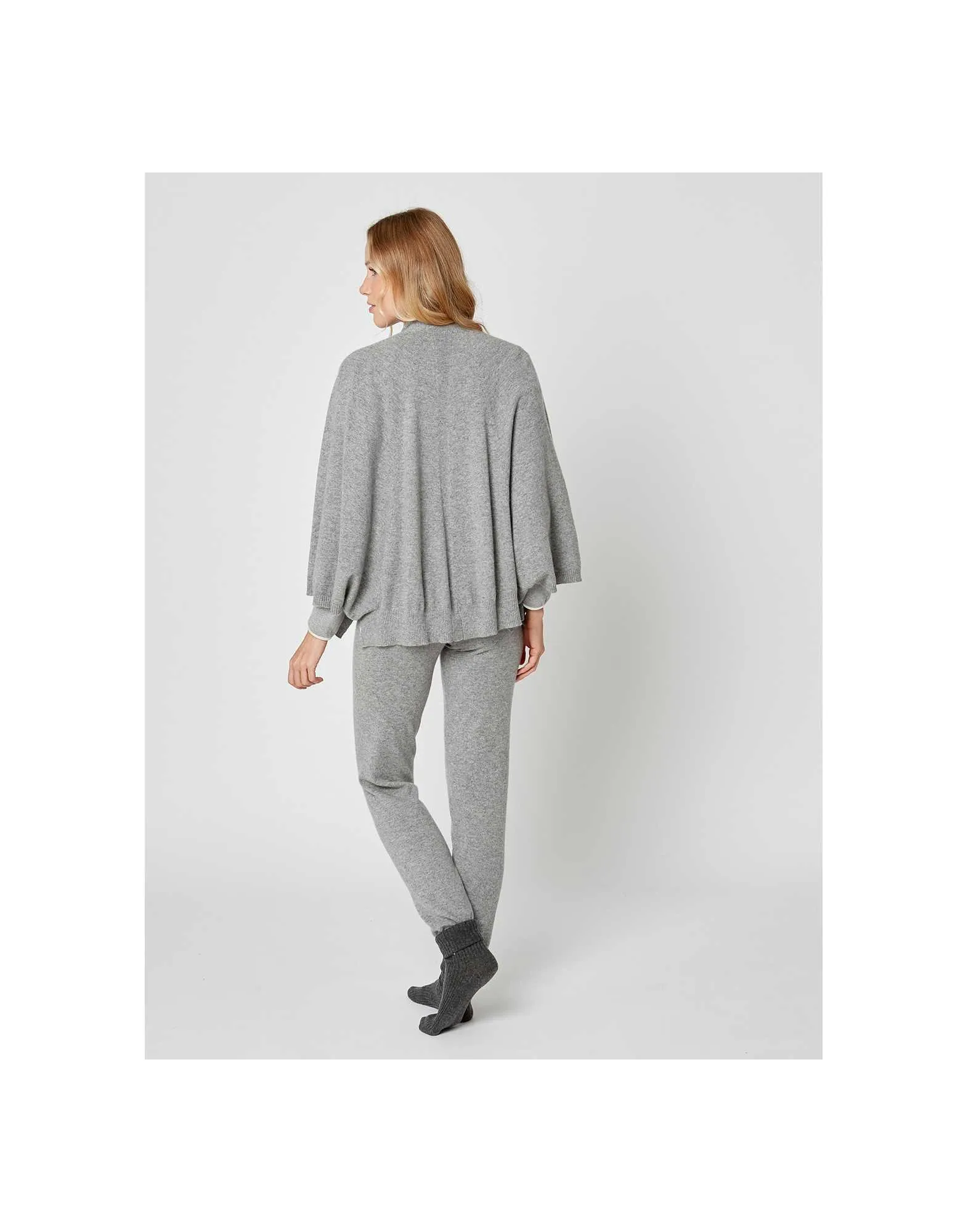 Poncho en cachemire gris chiné