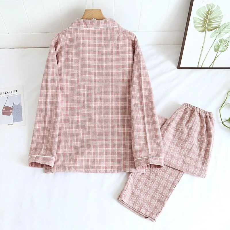 Pyjamas Couple – Cina
