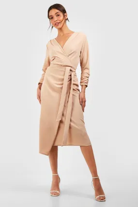 Robe portefeuille mi-longue nouée
