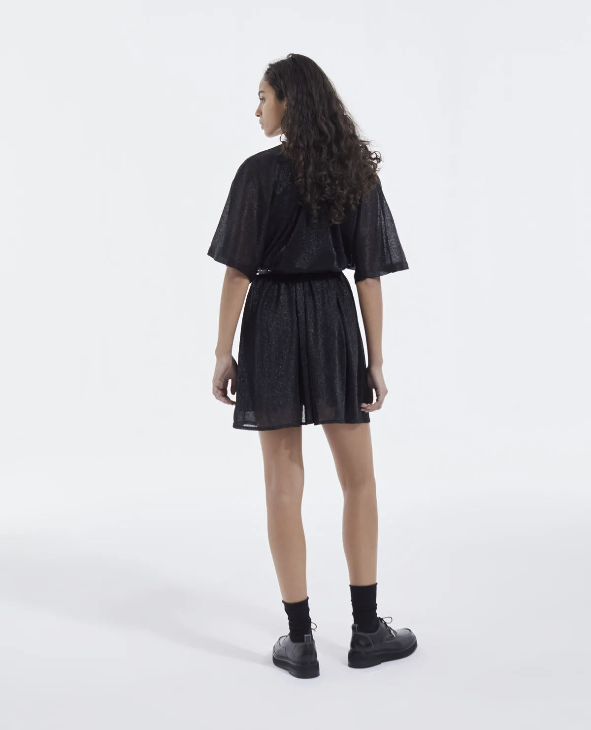 Robe portefeuille noire à détail drapé